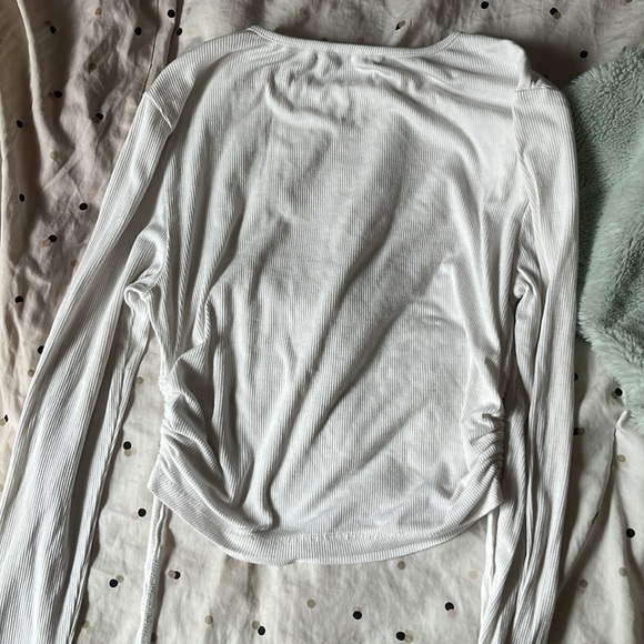 White long sleeve side scrunch ties - Picture 4 of 6